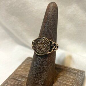 Realm of Roses Ring Size 6.5